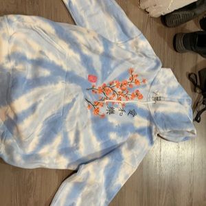 Blue tie die hoodie. Super soft, oversized unisex and in very good condition.